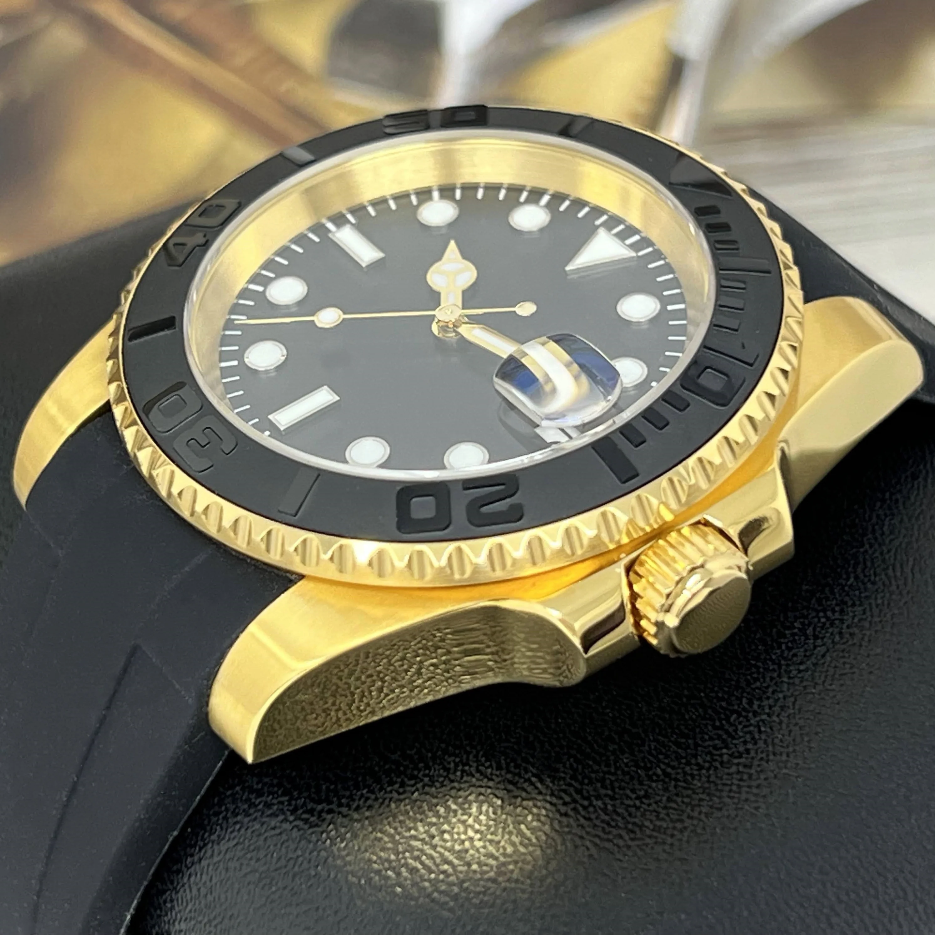 Custom Gold Yacht - Image 3
