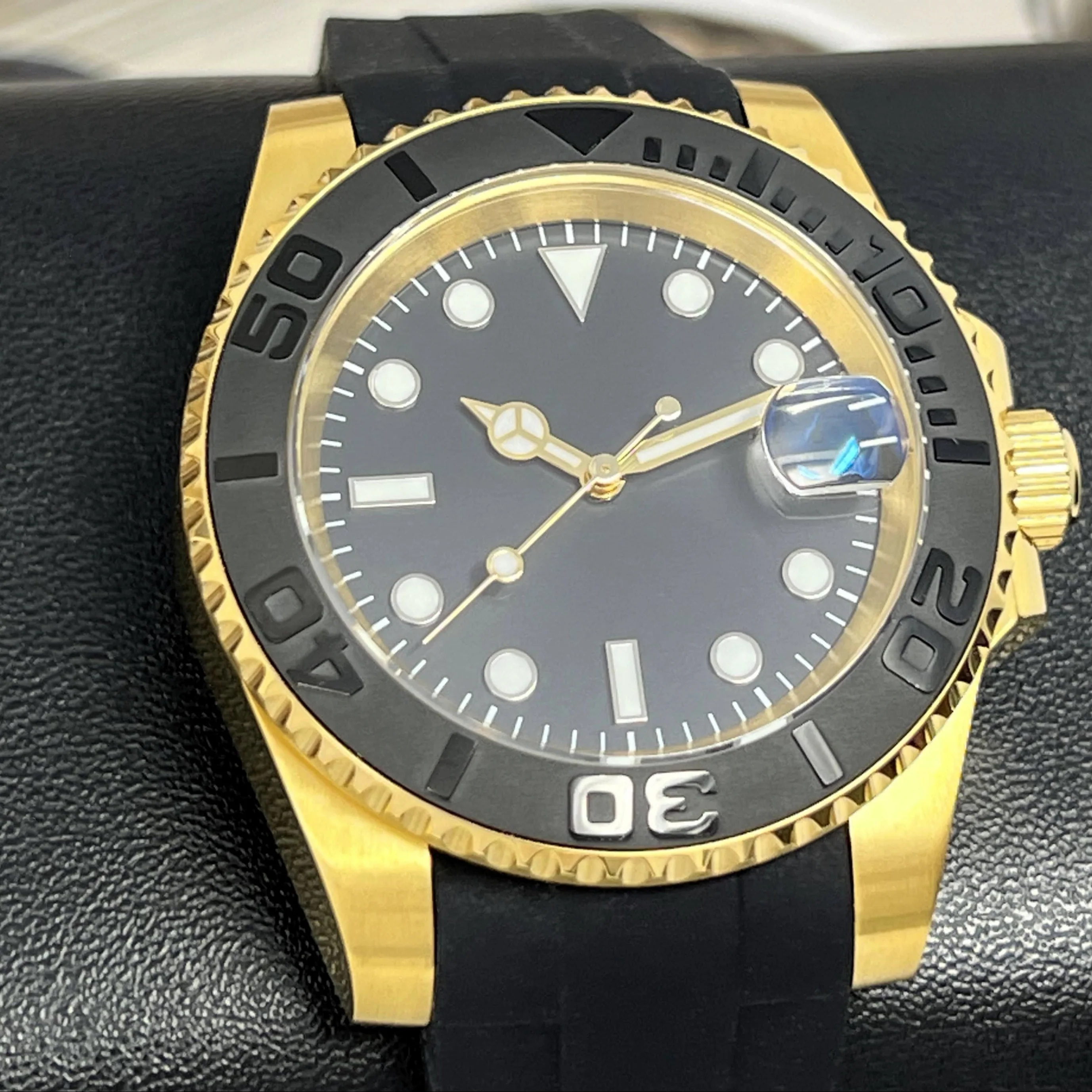 Custom Gold Yacht - Image 7