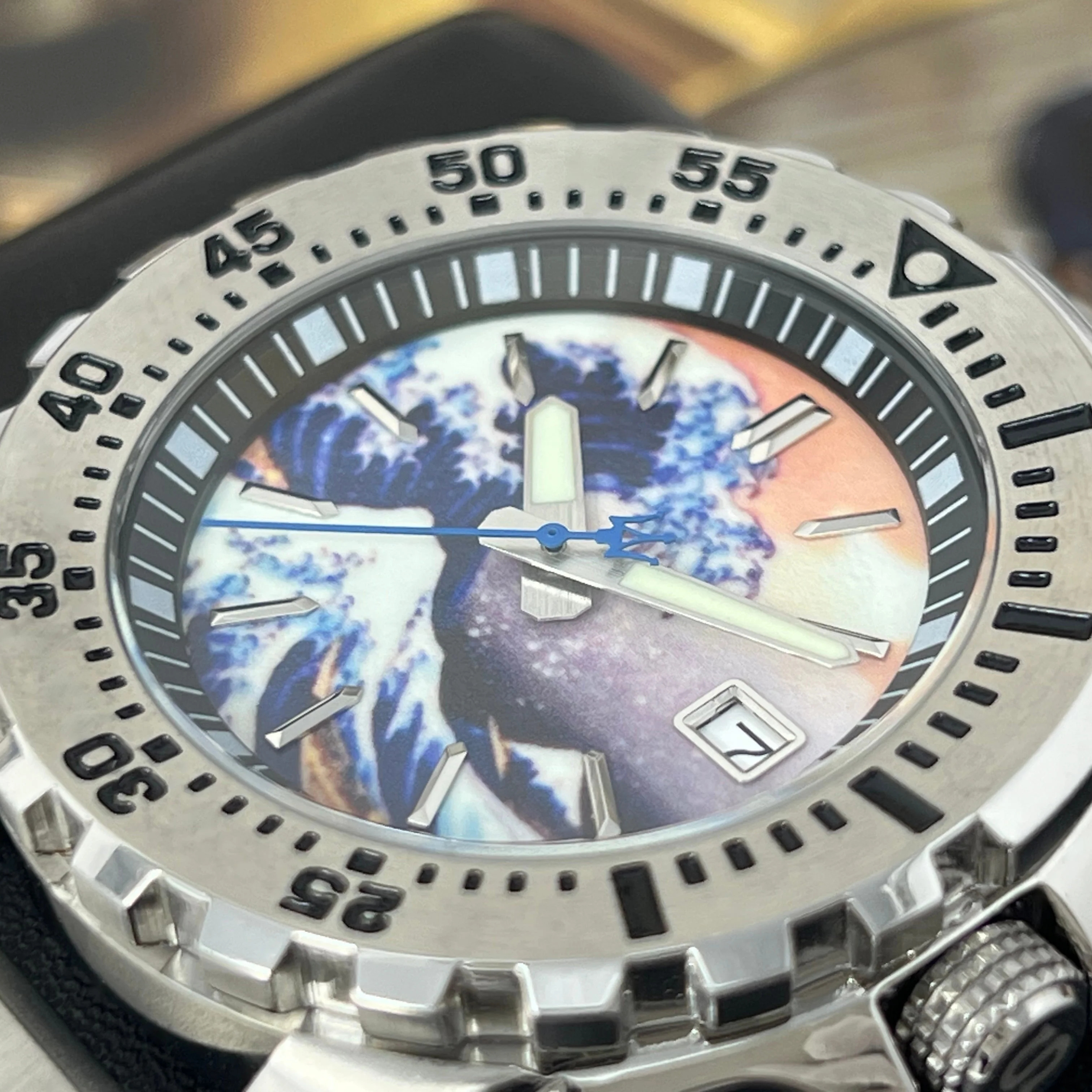 Great Wave Monster Mod | Kanagawa Dial | 44mm - Image 4