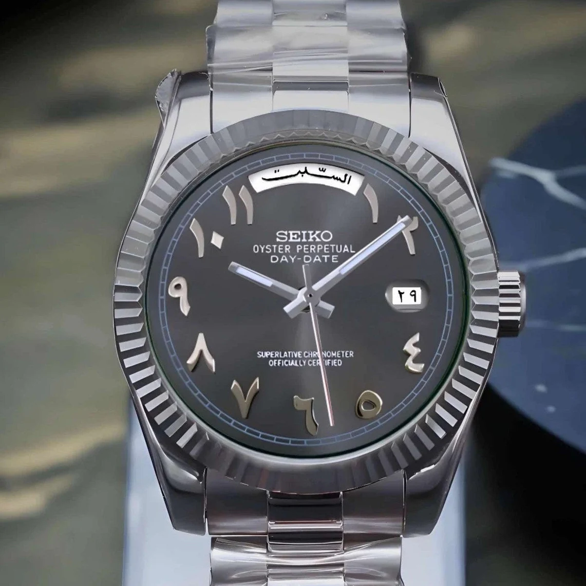 Day Date | Grey Arabic - Image 3