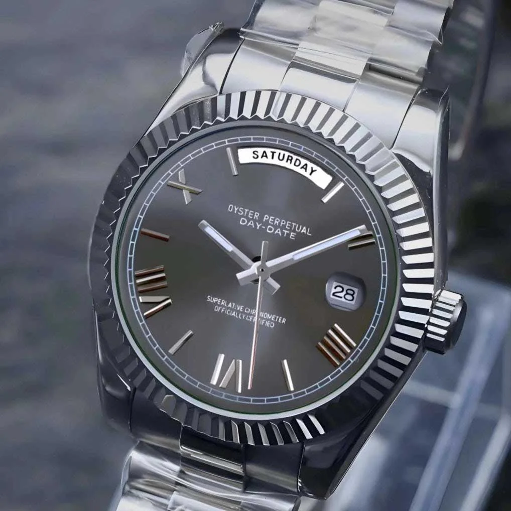 Day Date | Grey Roman