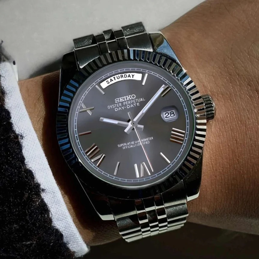 Day Date | Grey Roman - Image 4