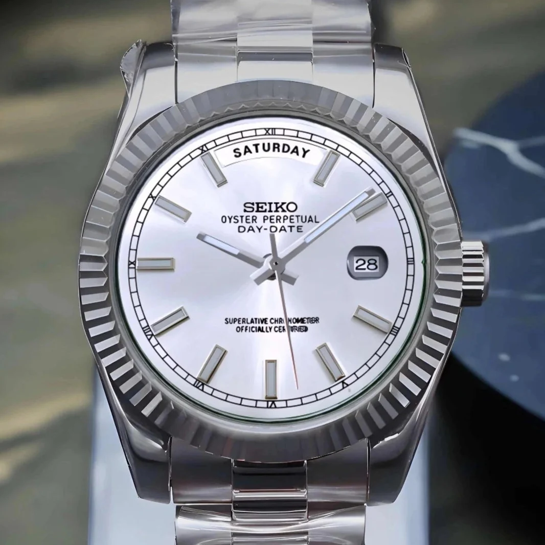 Day Date | White Classic - Image 3