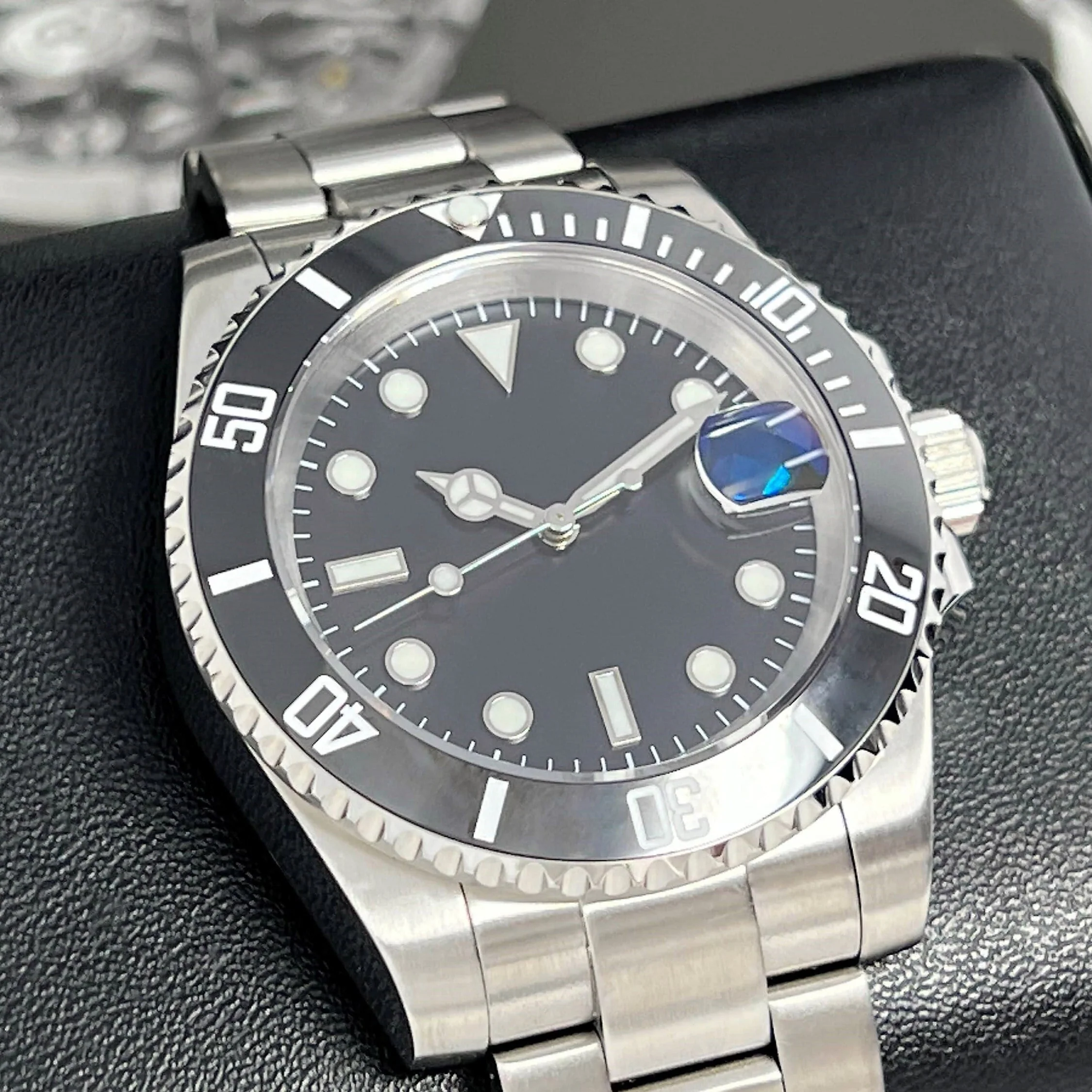 Luxury Black Sub No Logo - Image 3