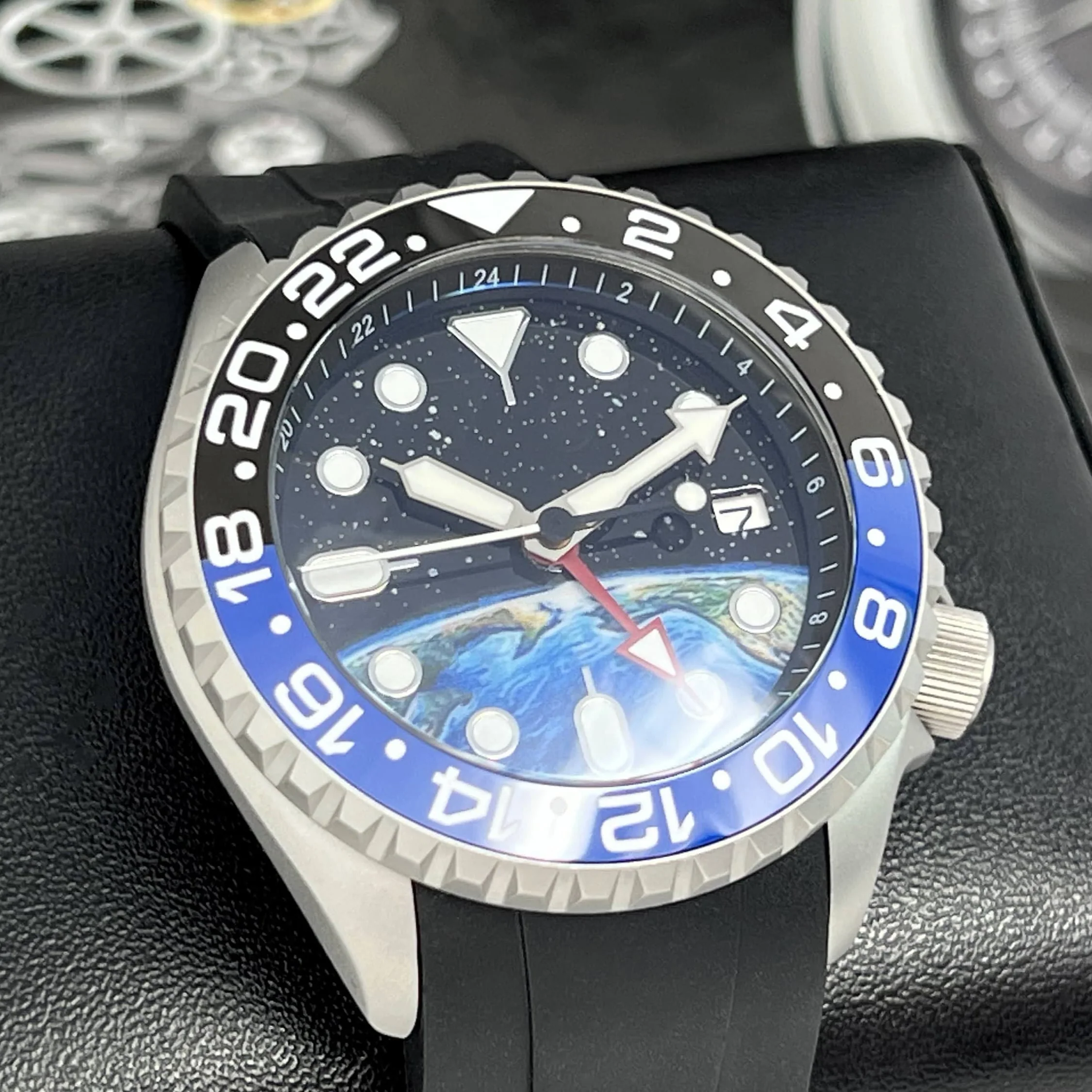 Art Globe Full GMT - Image 3
