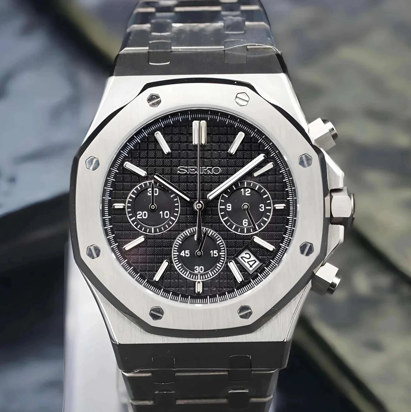 Seikoak Luxury Black Chronograph - Image 2