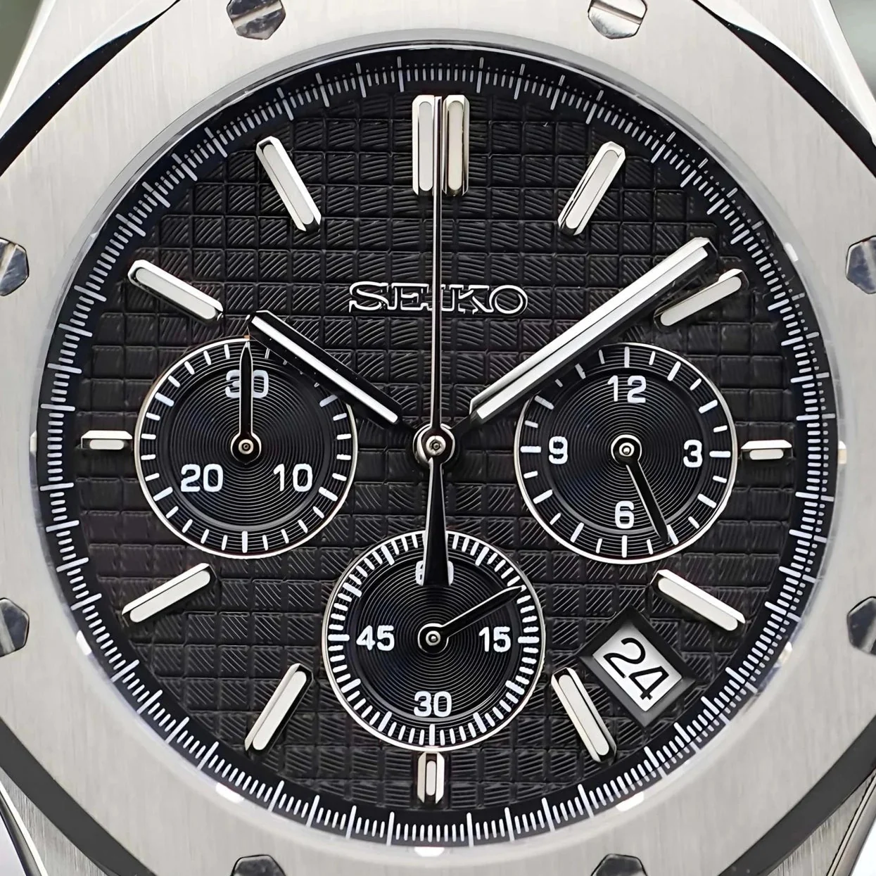 Seikoak Luxury Black Chronograph - Image 5