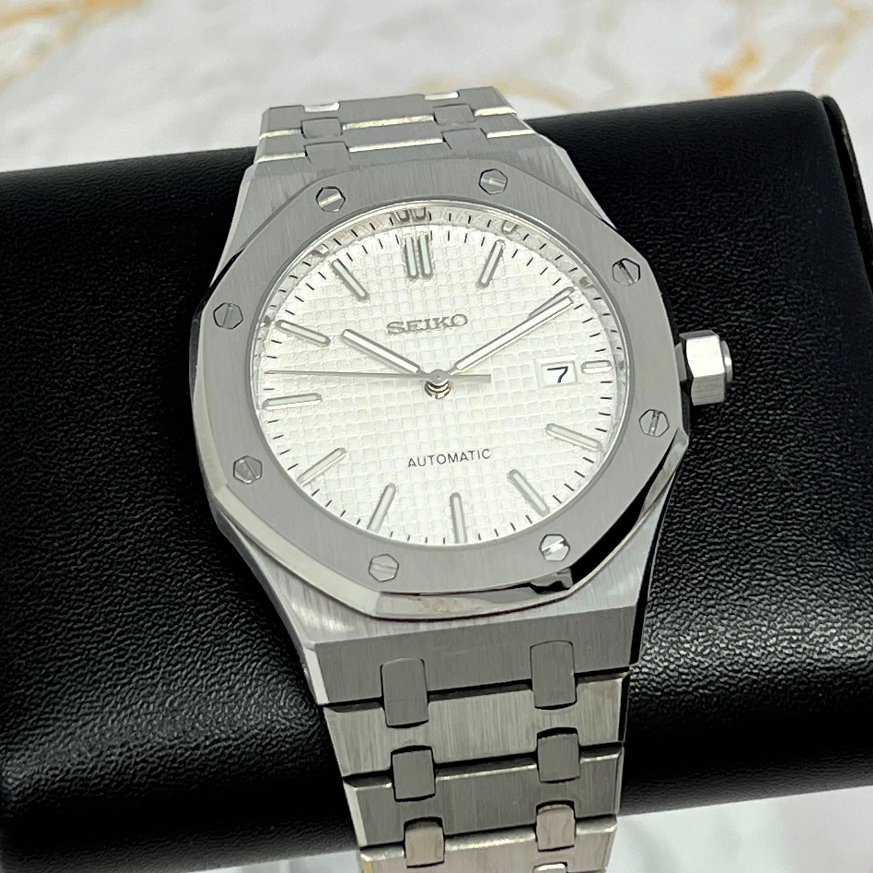 Seikoak Luxury White - Image 2