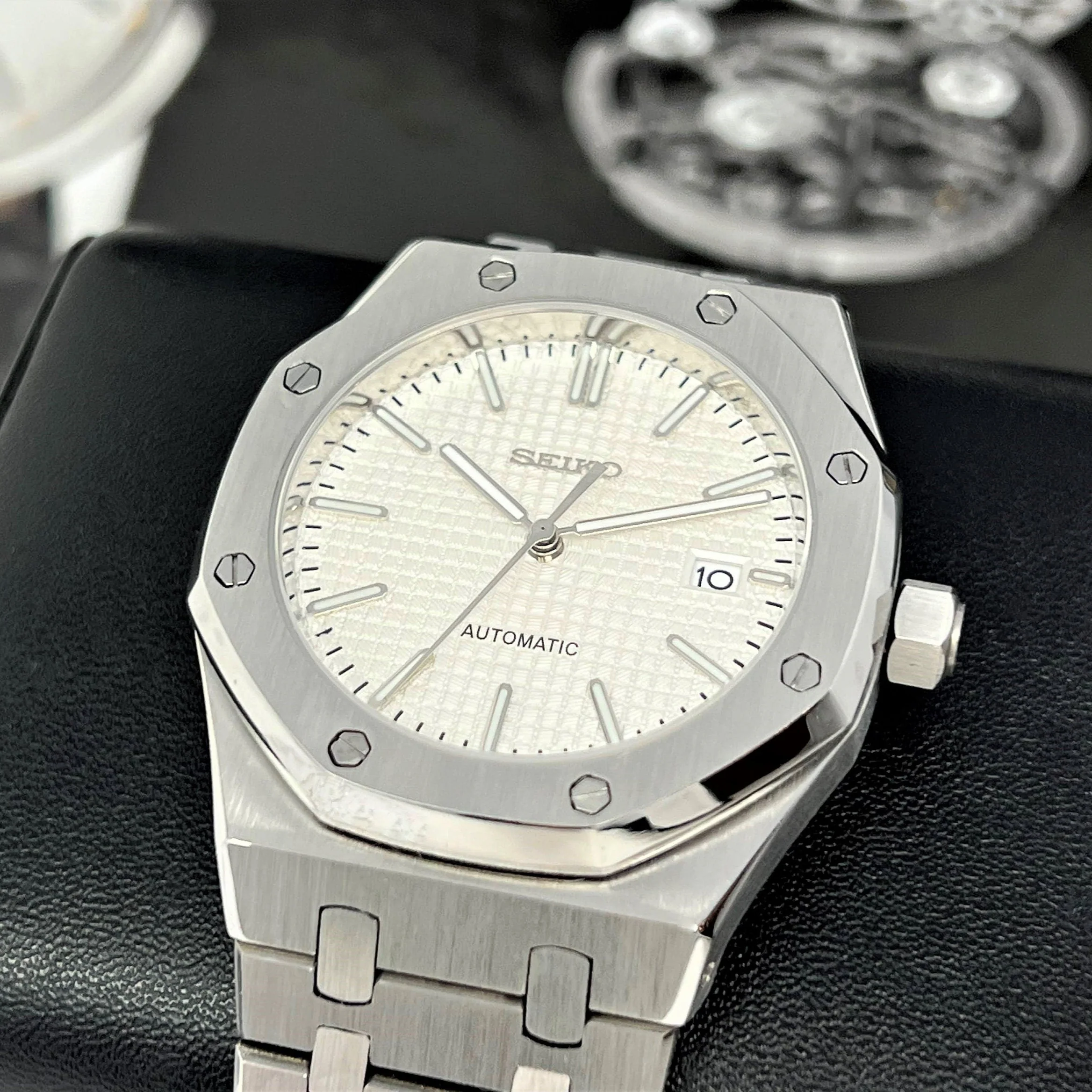 Seikoak Luxury White - Image 4