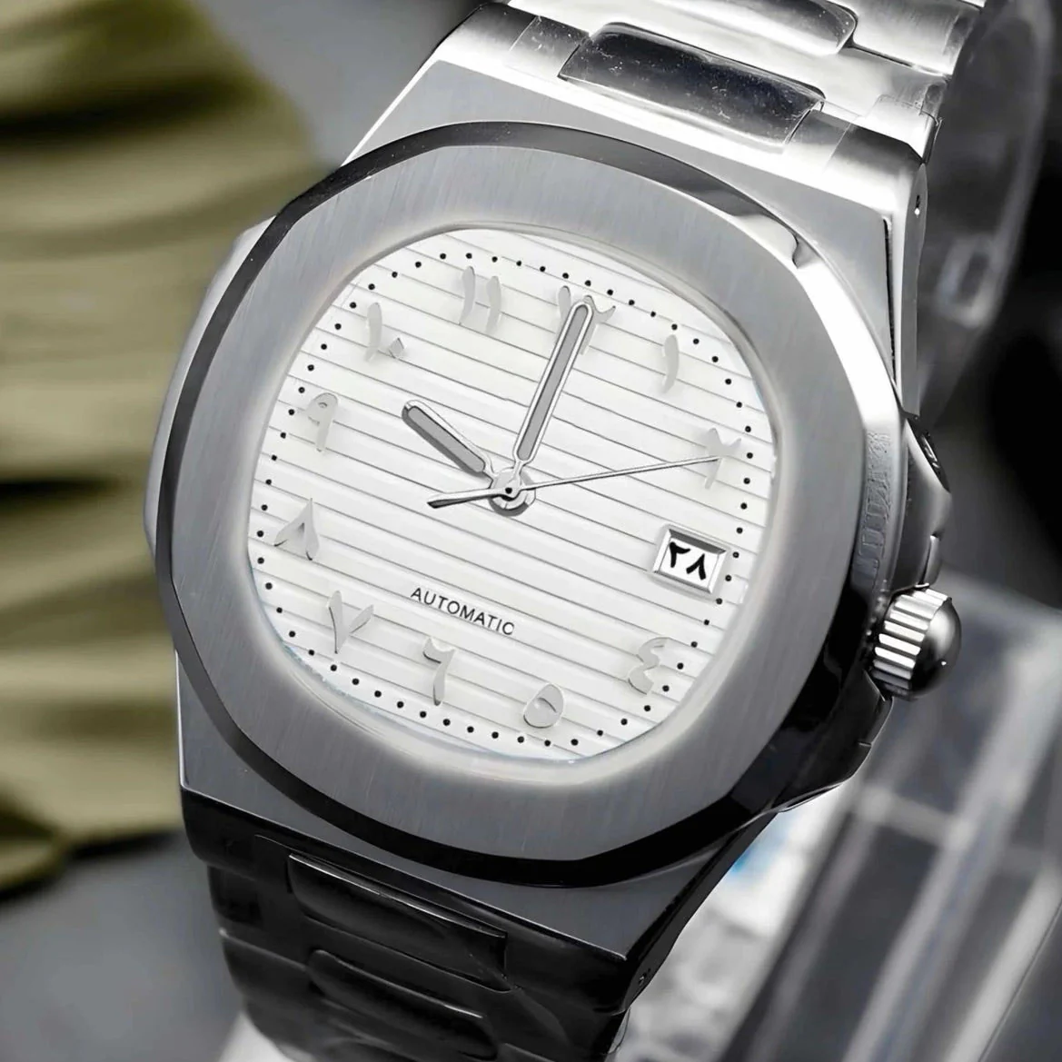 Seikonaut White Arabic