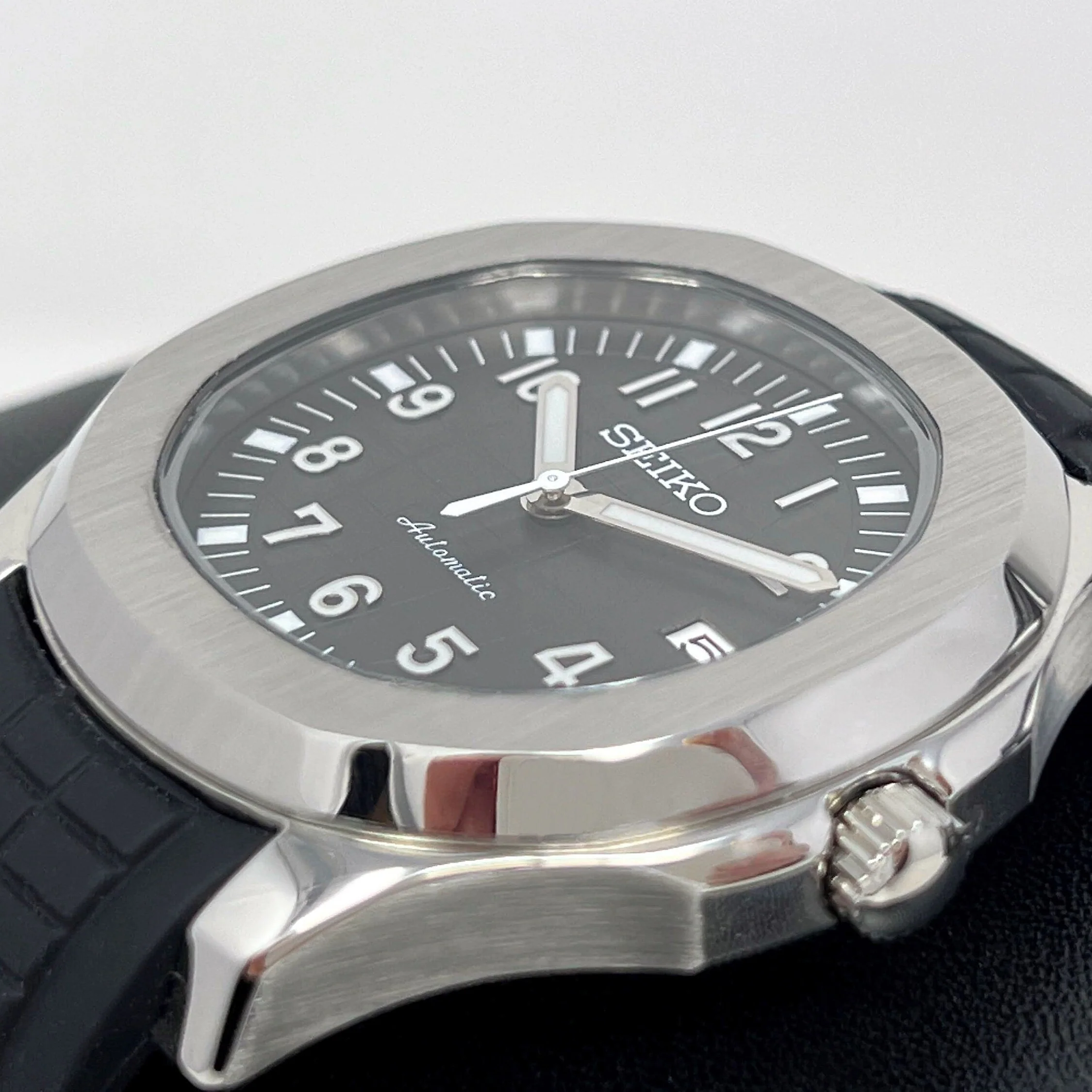 Seikonaut Luxury Black - Image 3