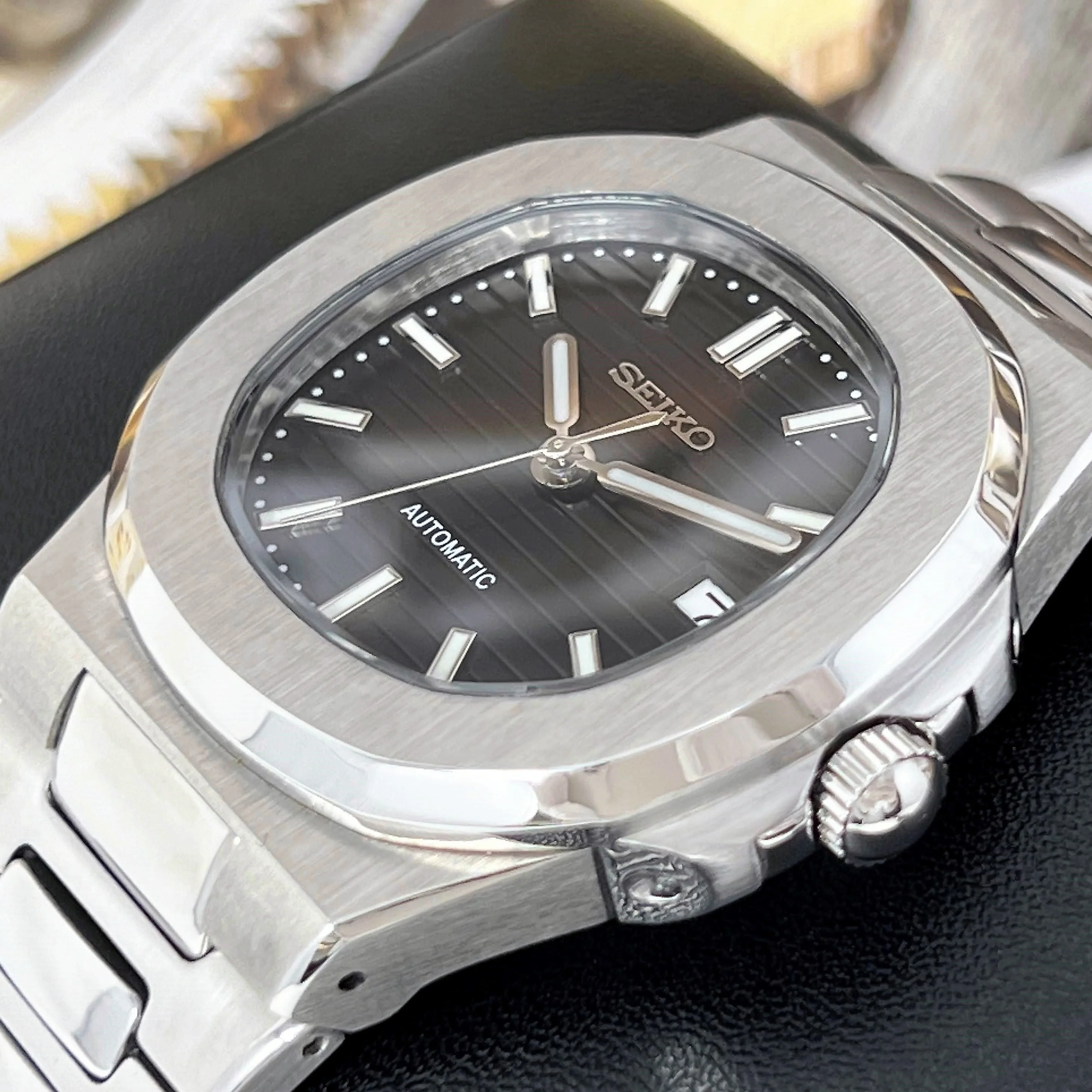 Seikonaut Luxury Black - Image 3