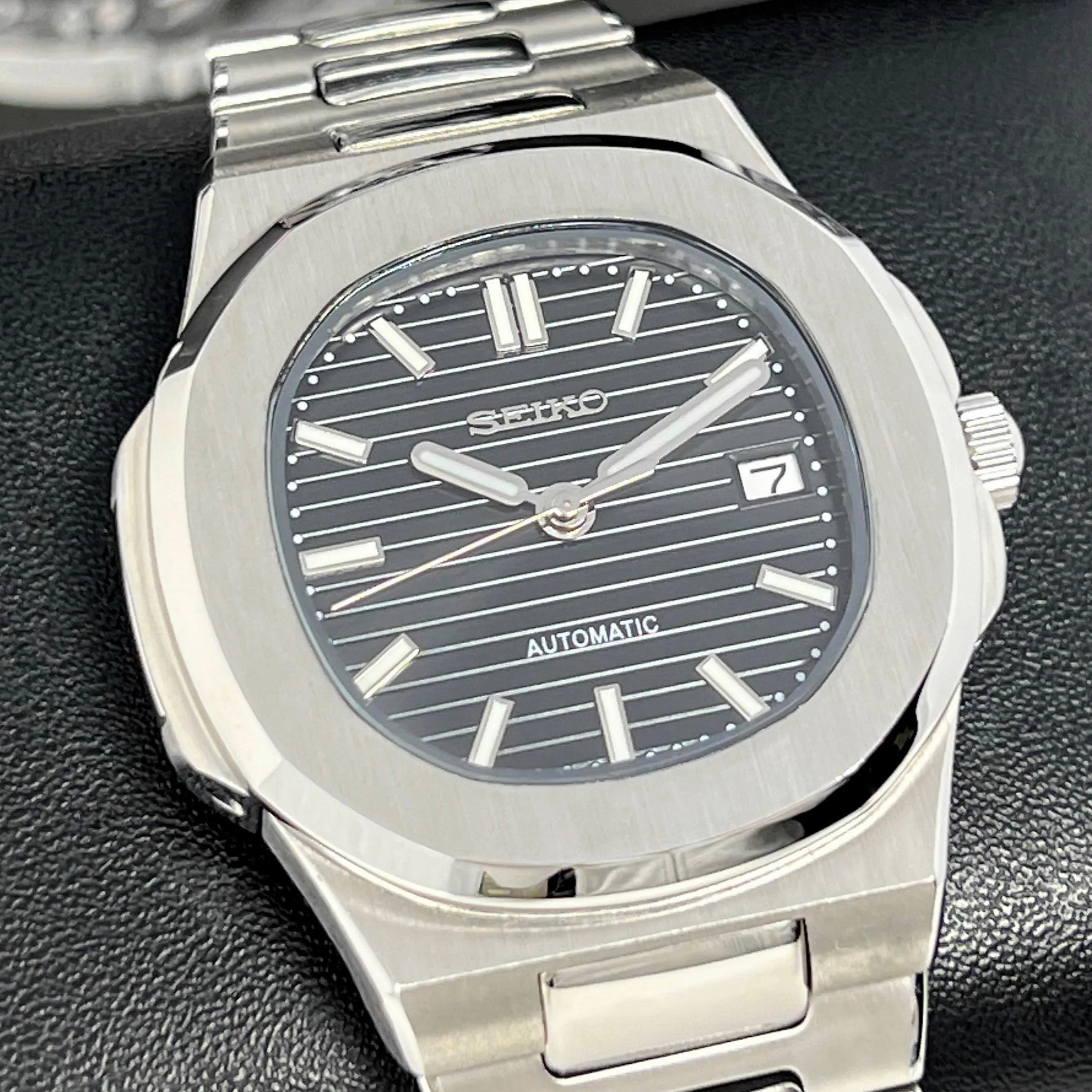 Seikonaut Luxury Black - Image 4