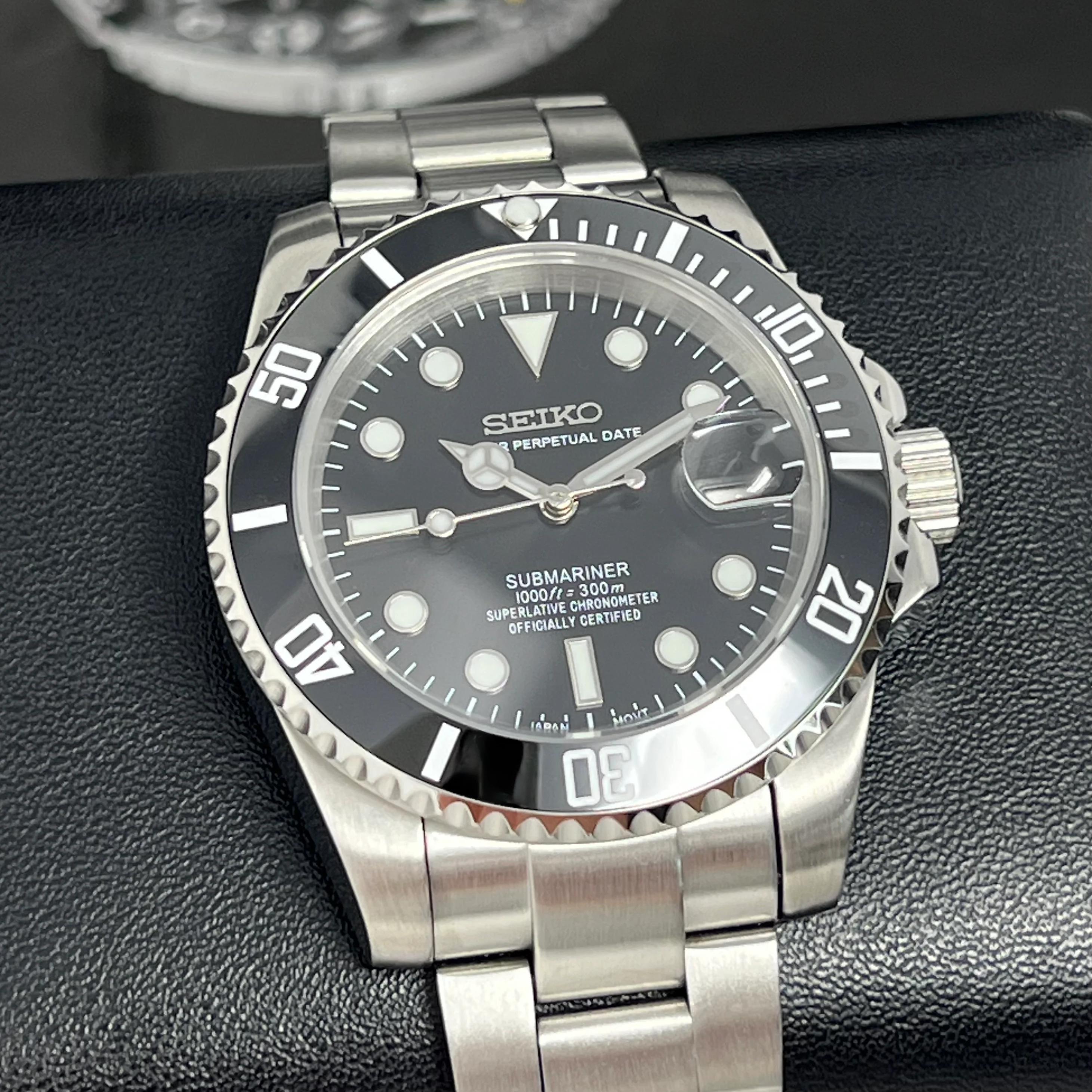 Tuxedo Black Sub Mod - Image 3
